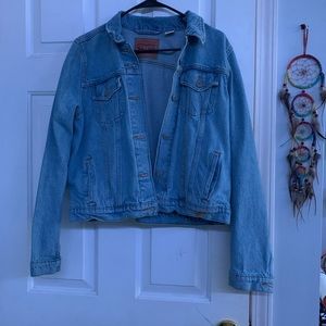 Light Washed Cropped Jean Jacket